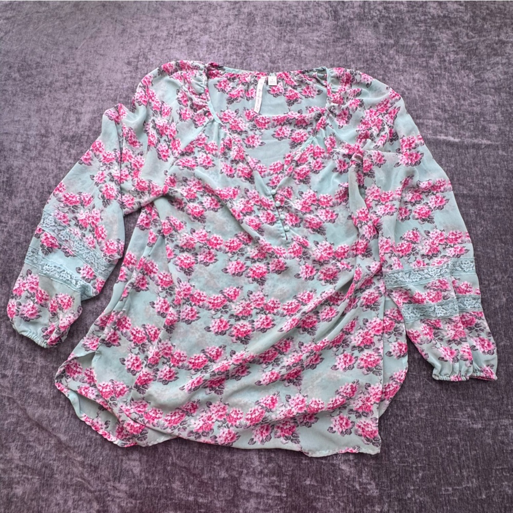 Lauren Conrad Pink and sage green Chiffon Blouse